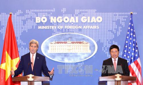 Đề nghị Hoa Kỳ dỡ bỏ hoàn toàn cấm vận vũ khí sát thương ảnh 1